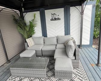 Lucky Lake House - Sylvan Lake - Патіо