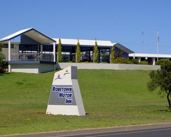 Robetown Motor Inn & Apartments - Robe - Building