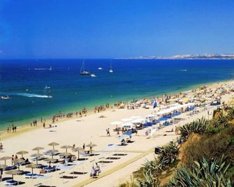 Hotel Pinhal do Sol - Quarteira - Strand