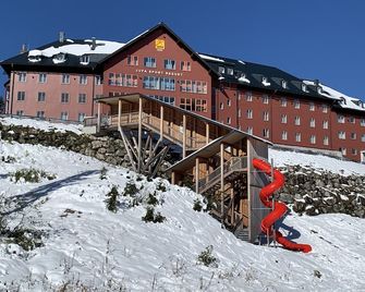 Jufa Hotel Hochkar - Göstling an der Ybbs - Budynek