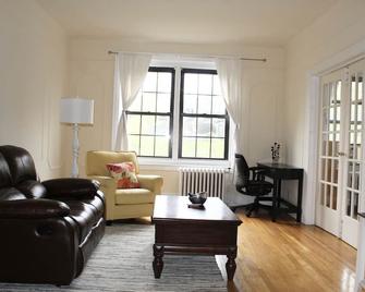 Fantastic Stay For 4 Heart Of Hoboken - Hoboken - Living room