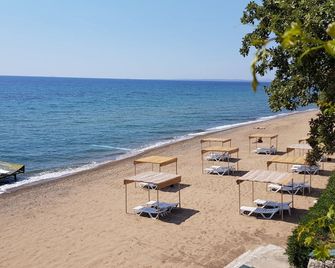 Troas Beach Hotel - Tavakli - Playa