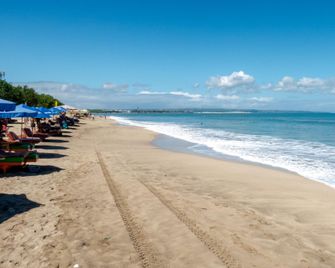 Puri Bunga Inn - Kuta - Strand