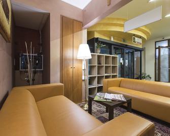 La Piana Hotel - Tito - Living room
