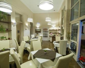Hotel Romantik Eger - Eger - Restaurant