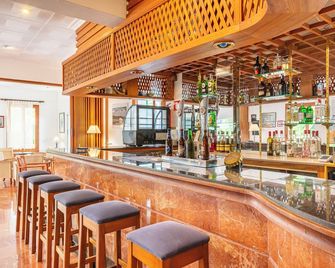 Hotel Martorell by Mhr - Колонья Сант Джордін - Бар