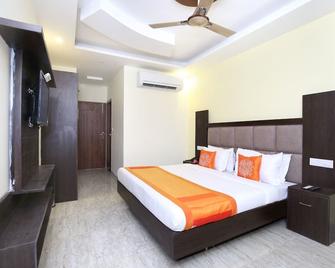 Hotel Royal - Mohali - Bedroom