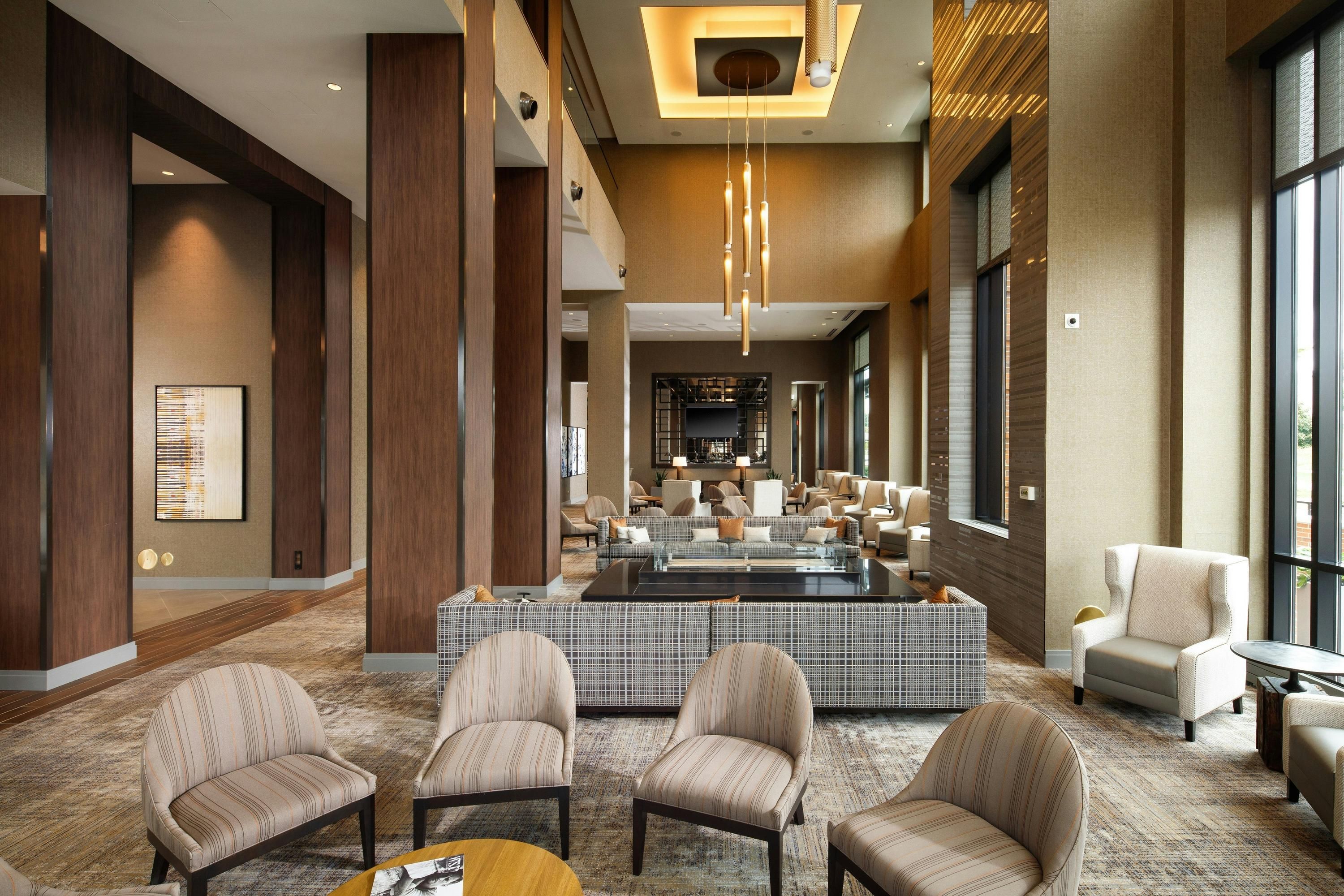 Embassy Suites by Hilton South Bend at Notre Dame - סאות' בנד - טרקלין