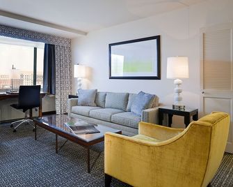 State Plaza Hotel - Washington, D.C. - Living room