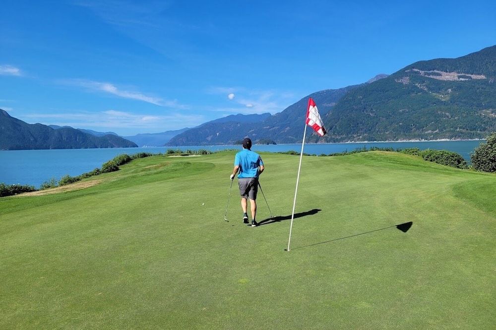 August Jack Motor Inn - Squamish