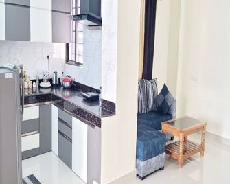 Entire Apartment - Brand new -middle of City -pradhan Nagar - Siliguri - Cocina