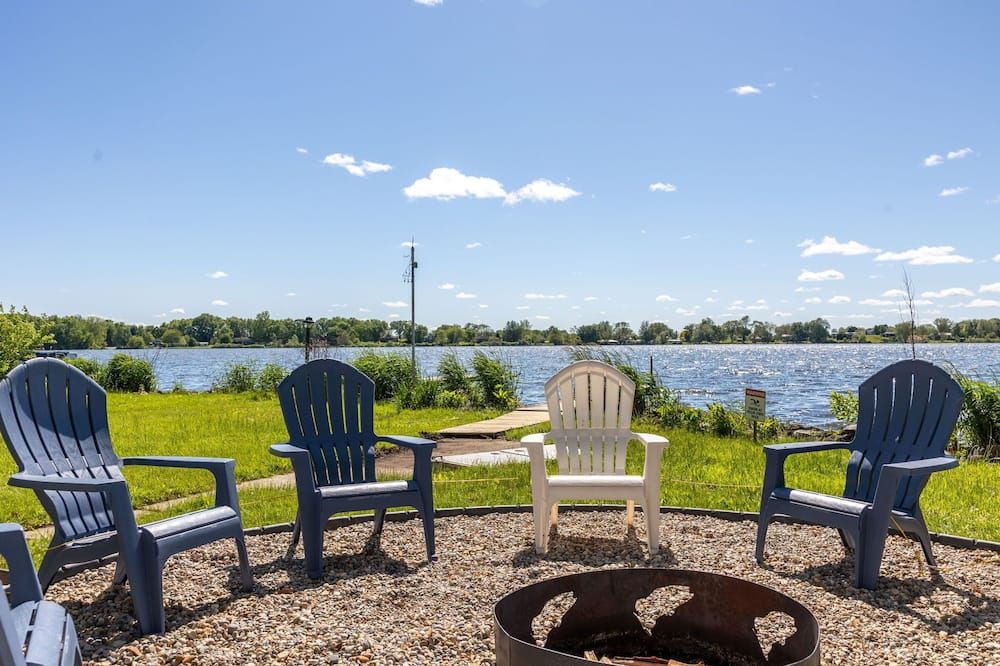 Herons Perch: Peaceful Lakefront Cottage in Shipshewana close to all the fun! - Shipshewana - Terasa