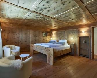 Holiday apartment Splügen for 1 - 2 persons with 1 bedroom - Holiday apartment - Splügen - Bedroom