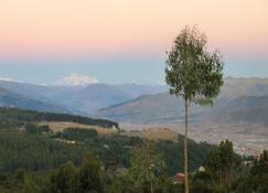 Great Views and Rural Living at Chaskana Rural Guesthouse, Sencca, Cusco - Cuzco - Extérieur