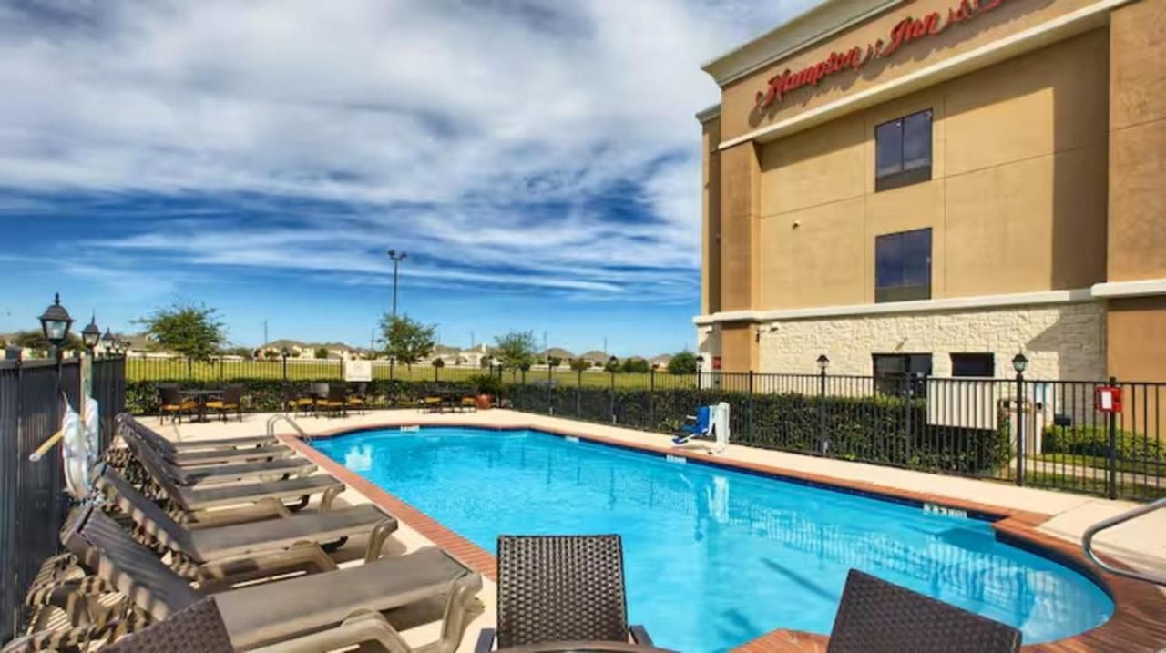 Hampton Inn & Suites Houston - Rosenberg