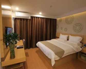 Greentree Inn Huayin Huashan Town Huashan Scenicspot Express Hotel - Weinan