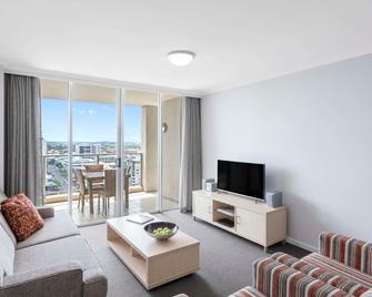 Oaks Brisbane Lexicon Suites - Brisbane - Living room