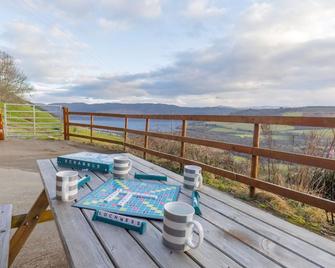 Chalet Phoenix Stable by Interhome - Drumnadrochit - Balcony