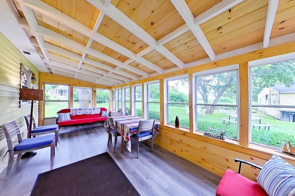 Johnson Homestead. One level living, ocean view with semi-private beach access. - Bailey Island - Sala pranzo