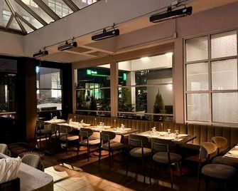 فور بوينتس باي شيراتون مانهاتن سوهو فيليج - نيويورك - مطعم