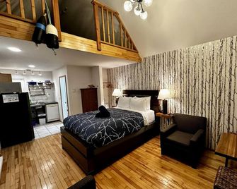 Cozy cabin near walking trails and beaches! - Ucluelet - Habitación