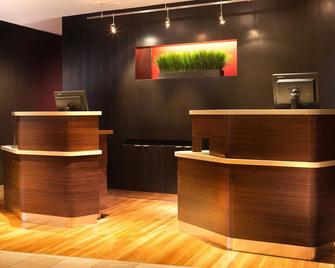 Courtyard by Marriott Denton - Denton - Recepción