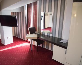 Gp Hotel - Bărcăneşti - Servicio de la habitación