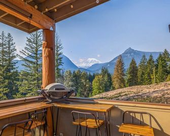 Little Big Fish | Wifi, Bbq, Ac ,rainier View - Packwood - Balcony