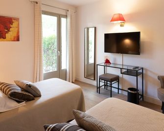 Hôtel l'Amandière - Saint-Rémy-de-Provence - Living room