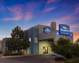 Baymont by Wyndham Santa Fe - Santa Fe - Building