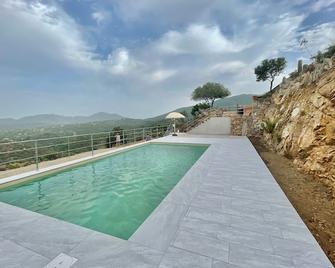 Villa Fiori con Piscina by Wonderful Italy - Olbia - Uima-allas