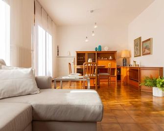 Villa Mary - Arco - Sala de estar