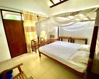 Surf Range - Matara - Habitación
