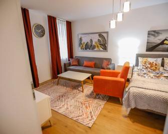 Turis Ferienwohnung 50-1 - Triberg - Soggiorno
