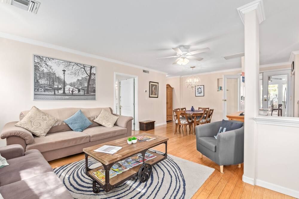 Private One Bedroom Hideaway in the Heart of Scottsdale - Scottsdale - Living room