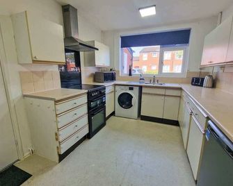 3 Bedroom Northenden Home by City SuperHost - Rostherne