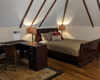 The Avanti Houses - South Bend - Bedroom