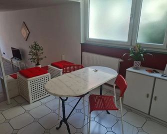 Megi - Esslingen am Neckar - Comedor