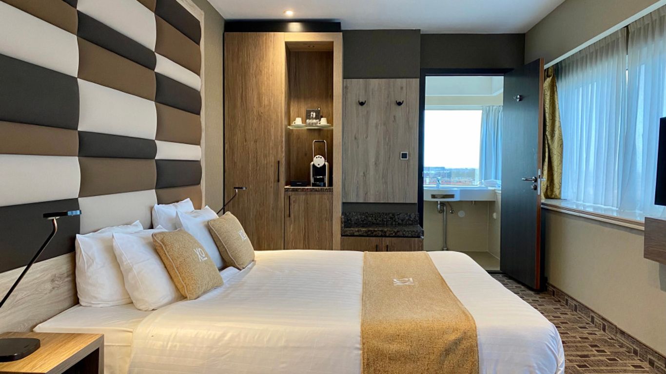 Xo Hotels Blue Tower