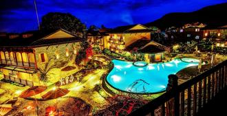 Temple Tree Resort & Spa - Pokhara - Zwembad