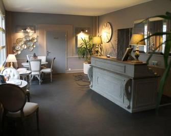 Hôtel de la Mer - Пленеф-Валь-Андре - Рецепція