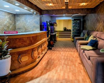 Hotel Grand Paradise Inn - Kodaikanal - Front desk