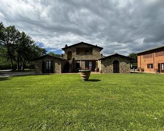 Agriturismo Legi Toscana - Pietraviva - Edificio