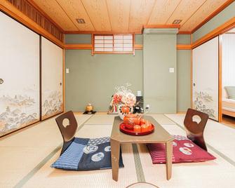 suzuki6 - Tokyo - Matsal