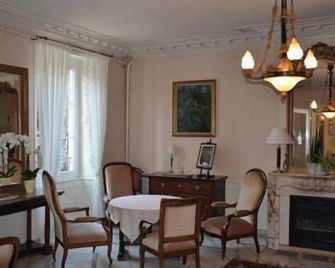 Hôtel d'Orfeuil - Bourbonne-les-bains - Бар