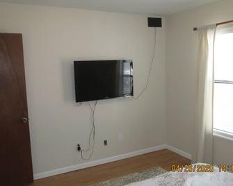 Ft. Rucker living this is a great place to come and relax with friends and famil - Daleville - Room amenity