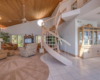 Oceanfront Home-Pool, Dock-Available Daily, Weekly or Monthly. - Summerland Key