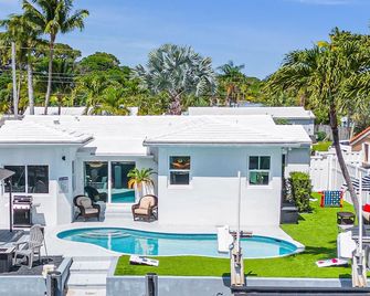 Waterfront Bungalow / Heated Pool / Pineapple Key - Fort Lauderdale