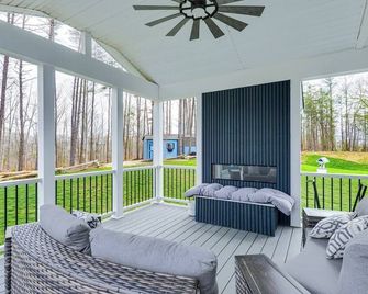 Carter Family House - Fredericksburg - Balcón