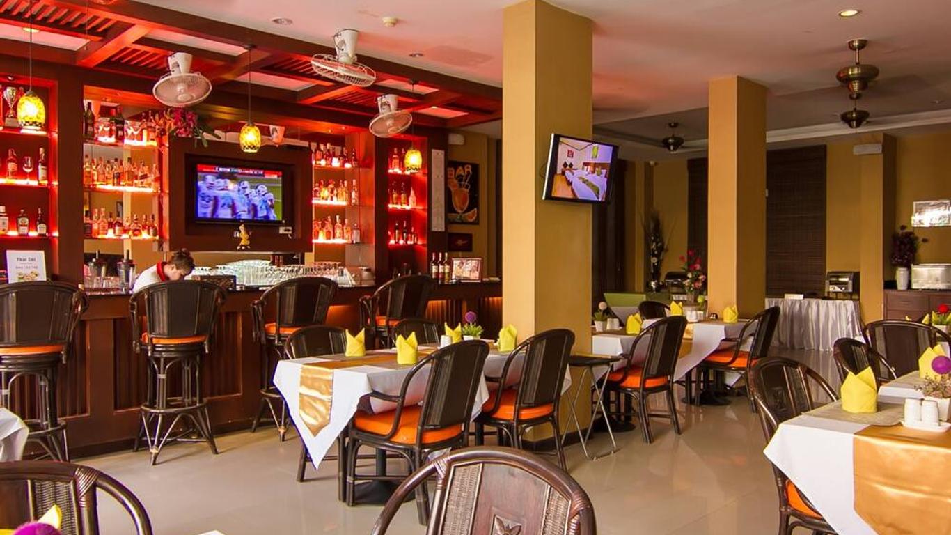 Patong Hemingways Hotel